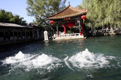 濟南趵突泉水位突破30米 創44年來最高記錄